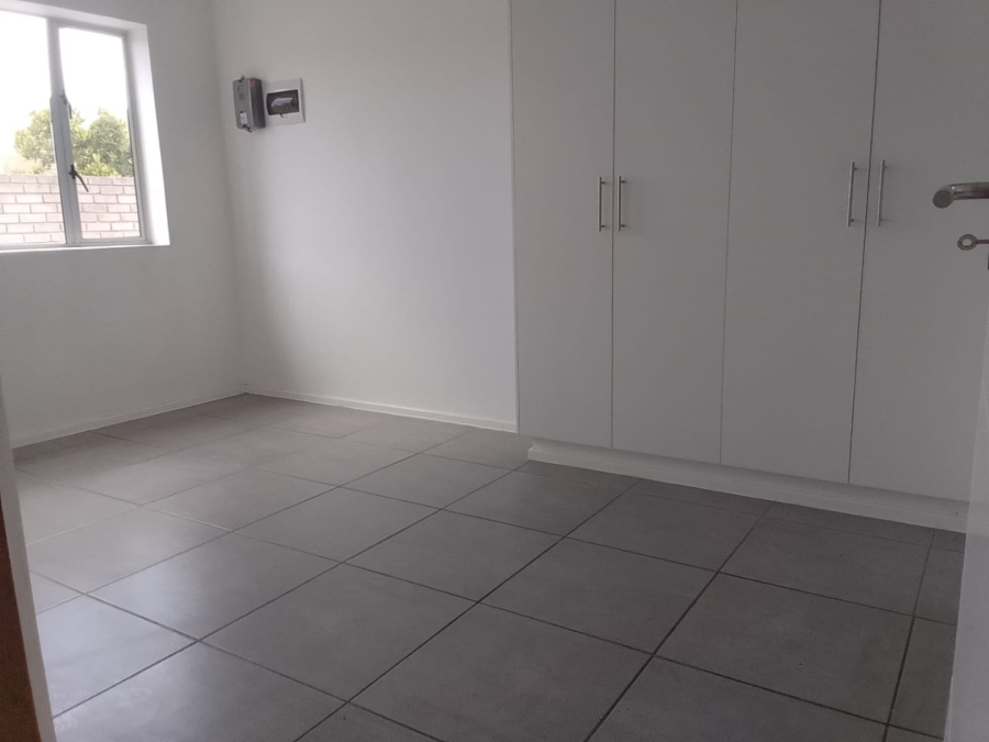 To Let 3 Bedroom Property for Rent in Pacaltsdorp Western Cape